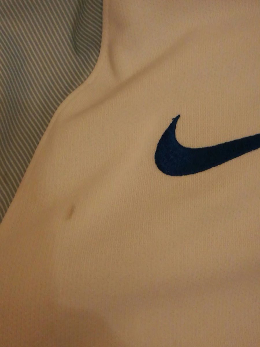 lynchie1986's tweet photo. @SportsDirect_CS Also, shouldn't have to go out of my way when you guys sent it to me this way https://t.co/0Me4PaxZz1