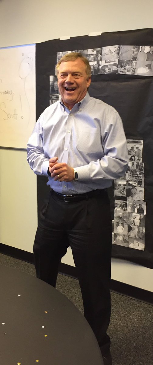 ContourProducts's tweet photo. They motivate, lead &amp; inspire! This boss makes us laugh! Happy #NationalBossDay Scott &amp; all the great leaders out there! 

XOXO, Contour https://t.co/4sasZWYc7s