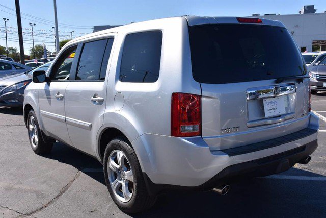 atlantichonda's tweet photo. Looking for a used SUV? This 2015 #Honda #PilotEX-L has only 35,242 miles and 4WD! Call us: (631) 328-2060 #LongIsland https://t.co/O7wPiwvFDD