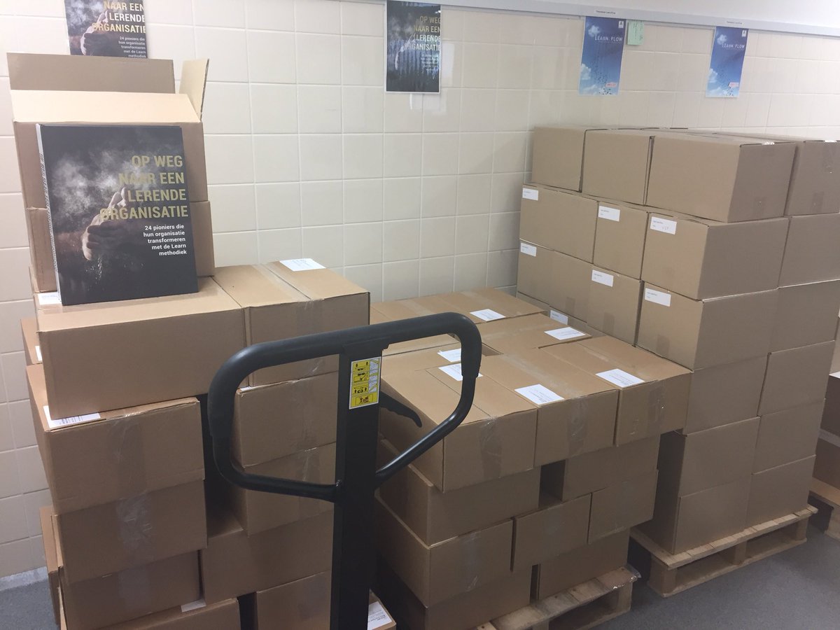 WashiBooks's tweet photo. Yes. De tweede druk van ‘Op weg naar een lerende organisatie’ is binnen. Te bestellen via oa https://t.co/tzGeOz268q #24LearnPioniers https://t.co/ugXDzOmHNE