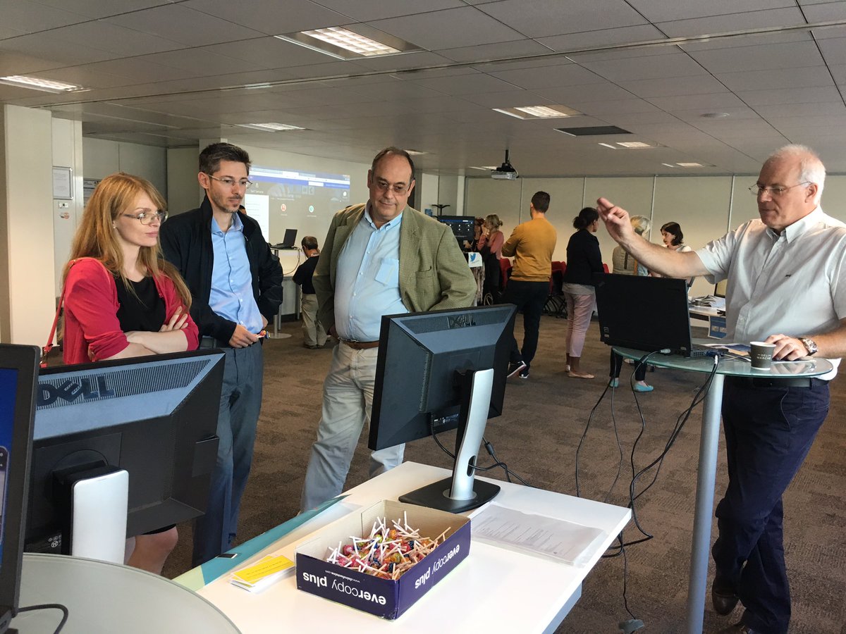 NathMer31's tweet photo. C'est parti ! 👏#DigitalAXA des ateliers pour se former aux nvx modes de travail @A_Duvignac @mathildemarre https://t.co/81bC2GJziR