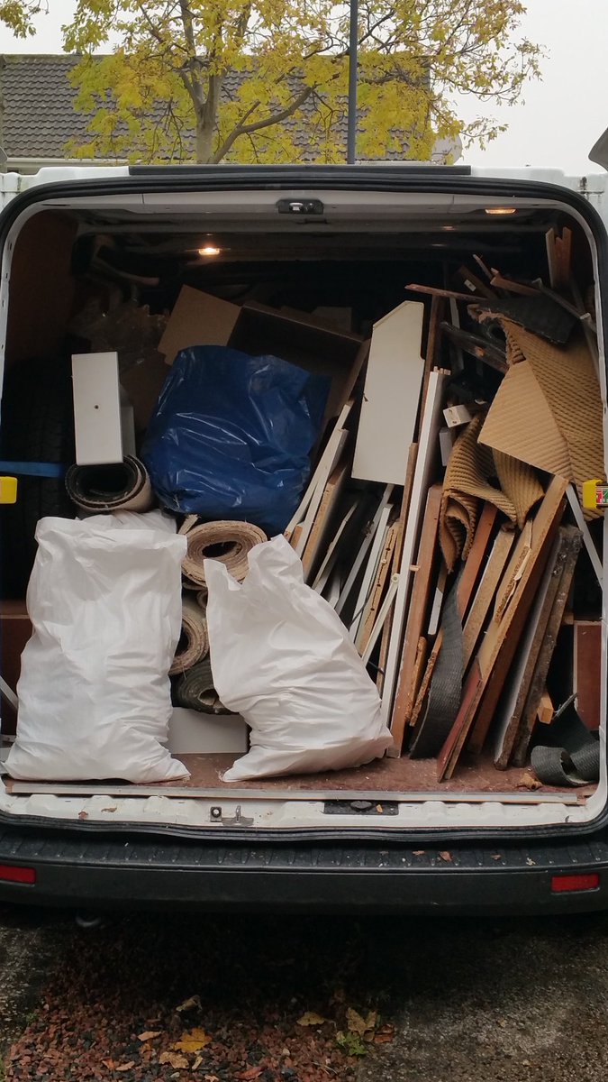 westlondchelsea's tweet photo. Heigh ho, heigh ho, it's off to the dump we go...#kitchenlive https://t.co/nrfYTL3oZD