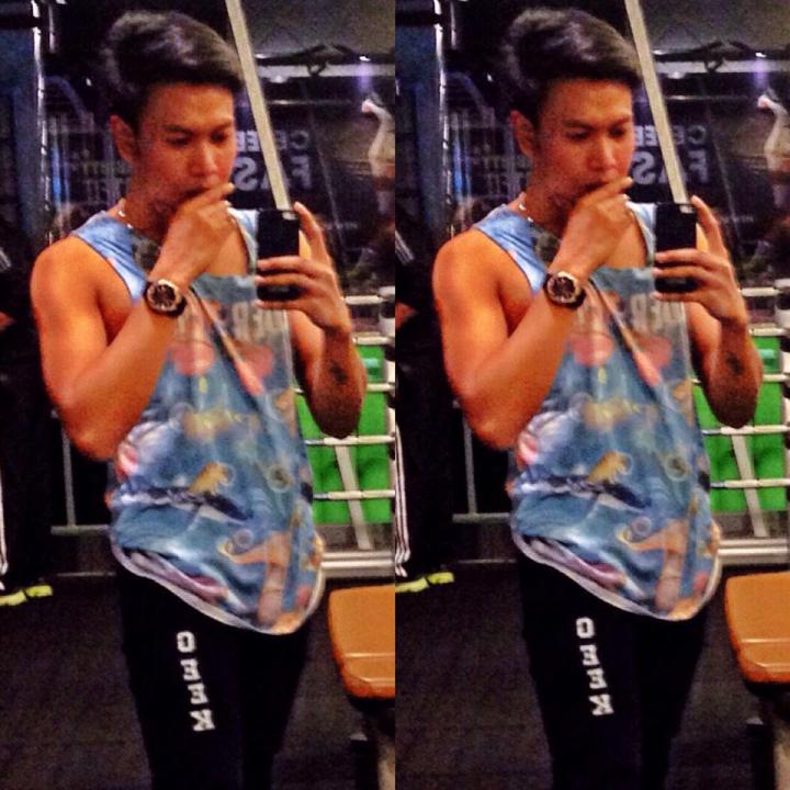 neztavalend's tweet photo. Come hangout with me > Waiting backup data  on #BIGOLIVE https://t.co/1ccWXznecy https://t.co/WDRLgMJ2cG