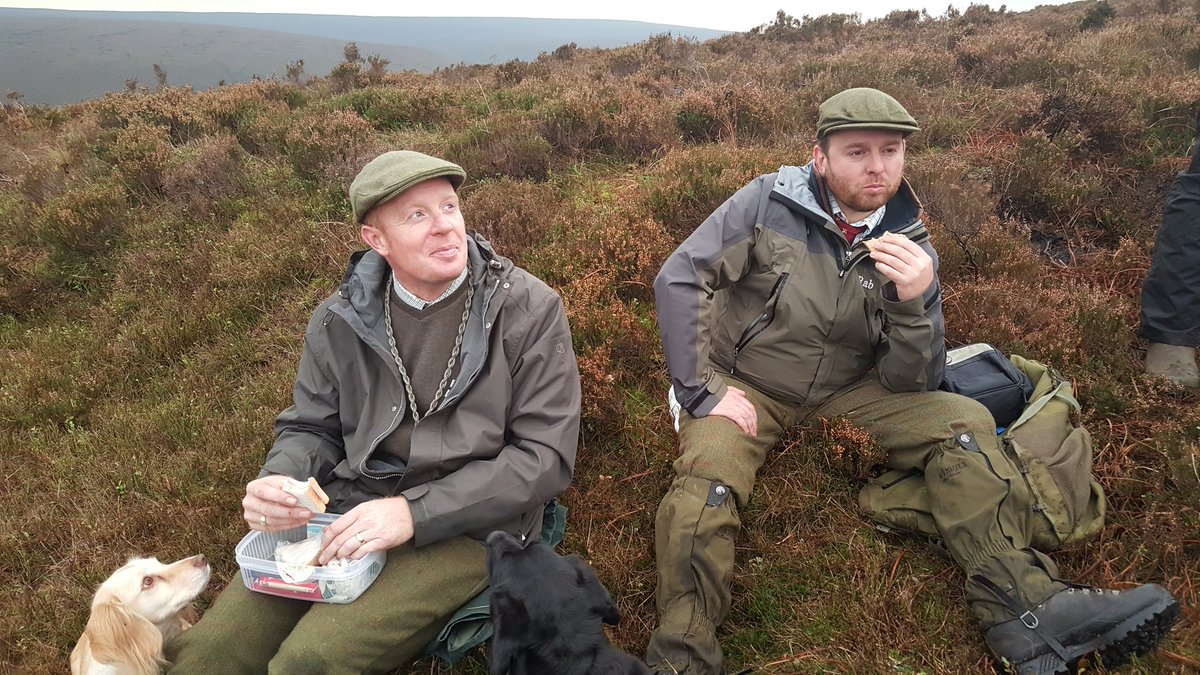 gareth_dockerty's tweet photo. The @BASCNorth East dream team having a breather @shandy_defender #grouse #mooor #nomoormyths https://t.co/WH55XeIfyL