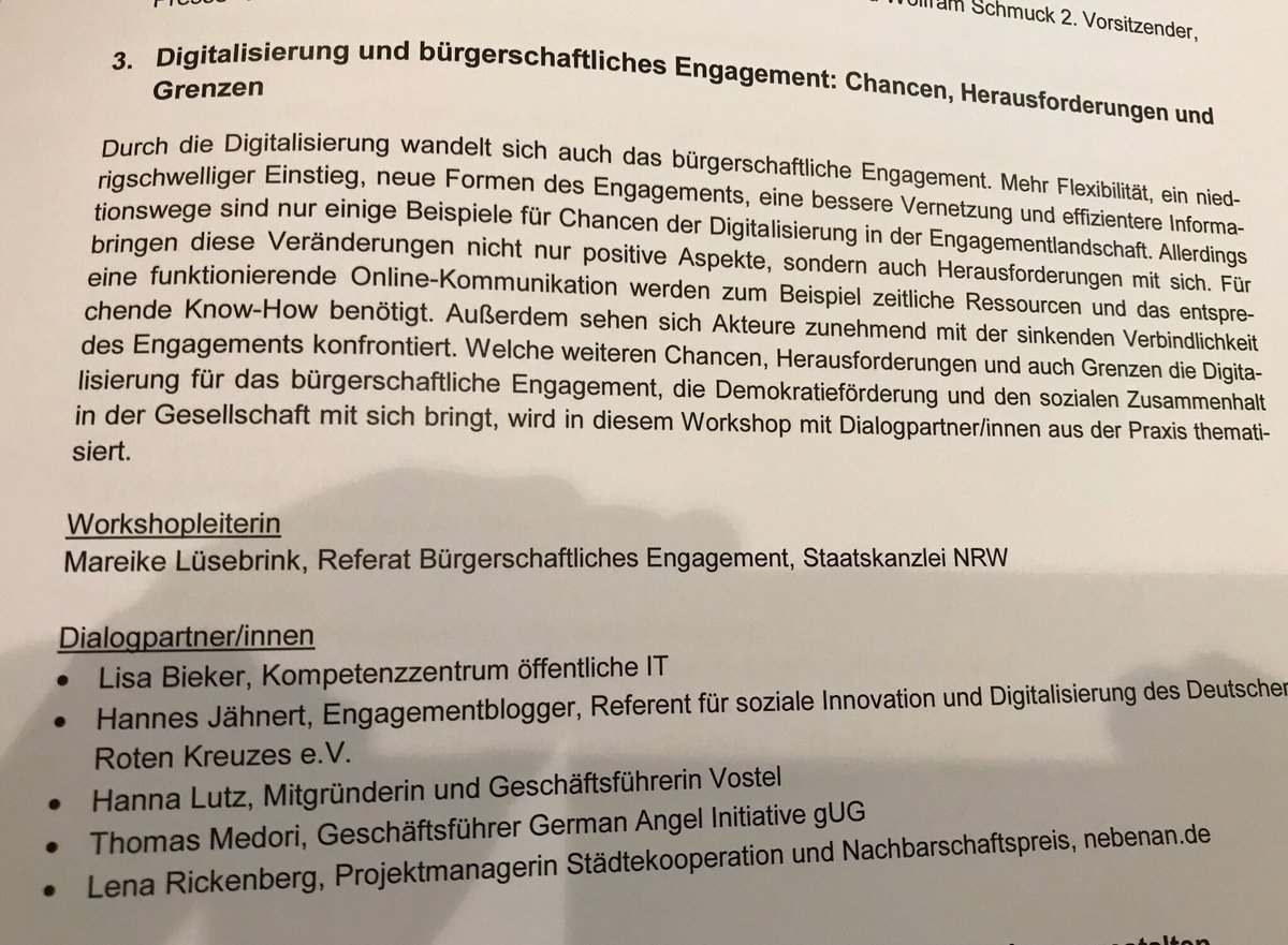 Auf dem #EngagementkongressNRW erklärt uns Hanna Lutz wie das Portal @vostelvolunteer #Digitalisierung & #Volunteering miteinander verbindet