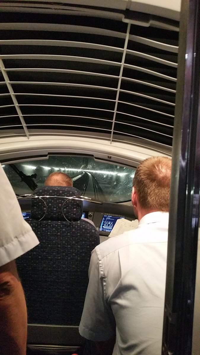 Auf der neuen ICE-Strecke nach Berlin haben die Schulungsfahrten für die Lokführer begonnen.