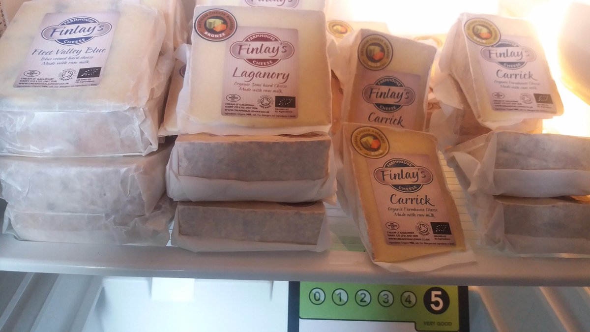 CalfAtFootDairy's tweet photo. Fridge stocked up #CalfAtFoot #HumaneMilk #Raw #Organic #ChocolateMilk @FinlaysFarm #ProperCheese #ProperButter #ProperCream #PastureForLife https://t.co/vxUzjmullk