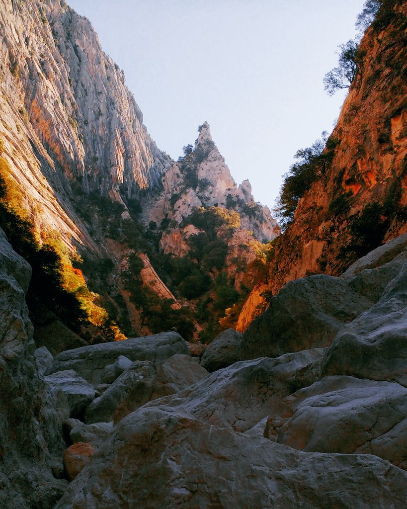 sardiniaunknown's tweet photo. Autumn colours in the most spectacular canyon of #Sardinia 

#Gorropu https://t.co/EoE1Vjp3OH