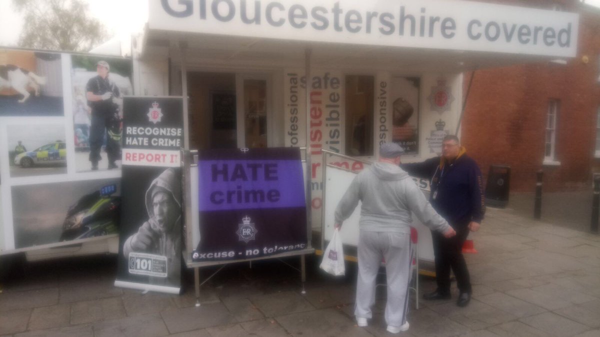 GlosHateCrime's tweet photo. The outdoor contingent of our partnership roadshow braving the winds in Newent @FoDDC @VS_Gloucest @Glos_Police #beyondhatecrime #NHCAW2017 https://t.co/eORE9ybXRK