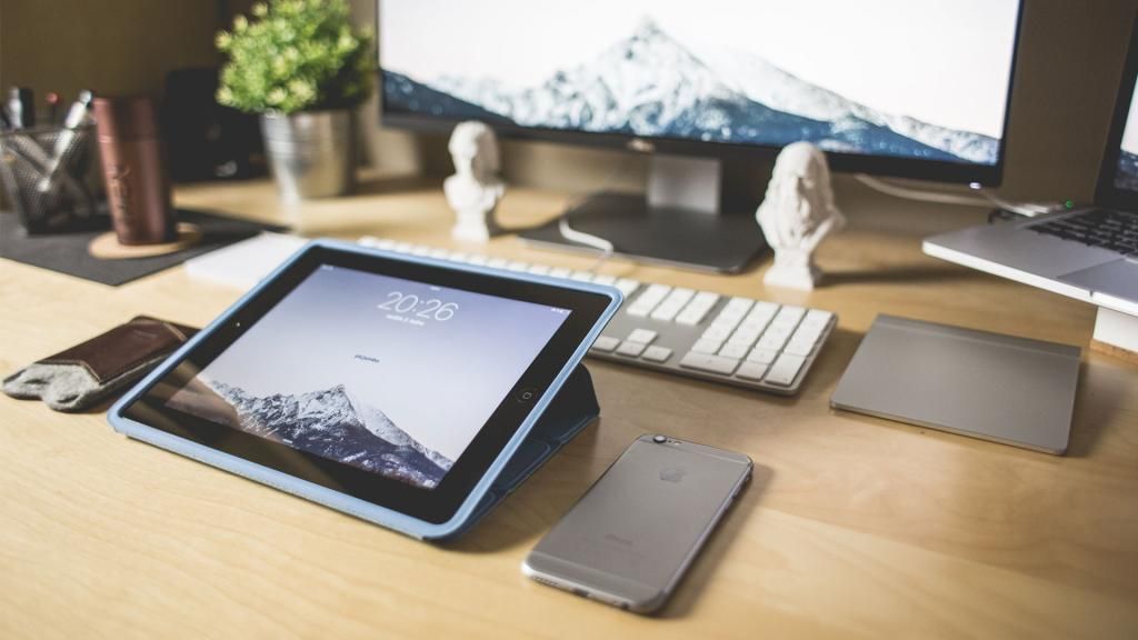 CryptoTestament's tweet image. There's A #Dapp For That! buff.ly/2gI88nR