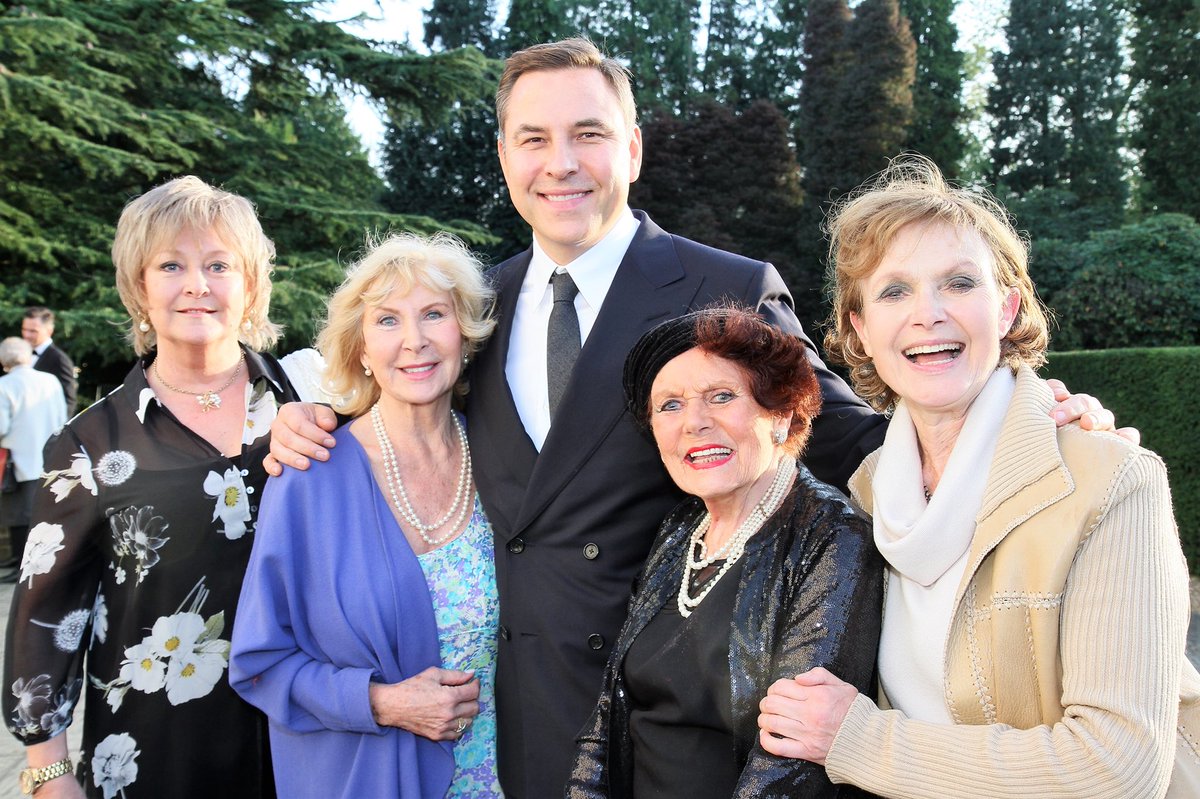 EuniceGayson's tweet photo. Jenny Hanley, Caron Gardner, @davidwalliams, Eunice Gayson and Madeline Smith at the memorial for Sir Roger Moore. https://t.co/T8TLew6PU2