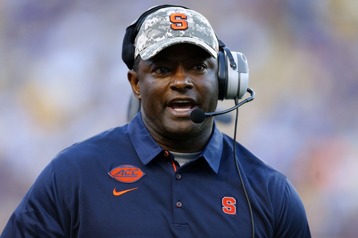 AndyStaples's tweet photo. The new @PATTPodcast would run through a wall for Dino Babers. https://t.co/5Is9dpf2Kr https://t.co/WPBfSfPXrI