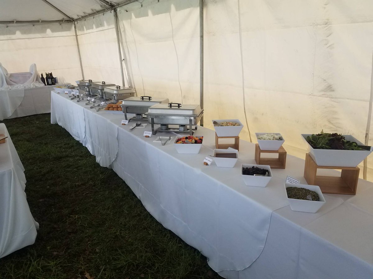 PPerfectCaterer's tweet photo. Perfect weather and beautiful venue at #virginiafallraces with great clients enjoying the races an delicious #catering https://t.co/wNZlSXps7N