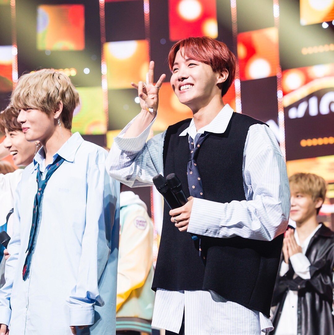 jungkook_spain's tweet photo. [FOTOS] 161017
Actualización de Instagram de SBS: #BTS en Inkigayo Ep.930

Cr.📷 || Yun🌟 https://t.co/TM9rFA5nqy
