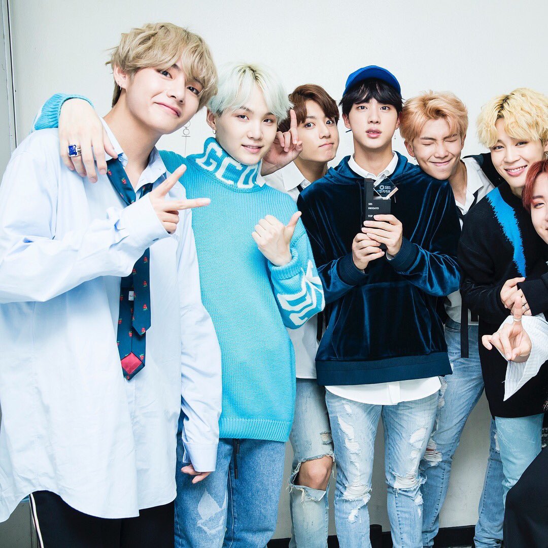 jungkook_spain's tweet photo. [FOTOS] 161017
Actualización de Instagram de SBS: #BTS en Inkigayo Ep.930

Cr.📷 || Yun🌟 https://t.co/TM9rFA5nqy