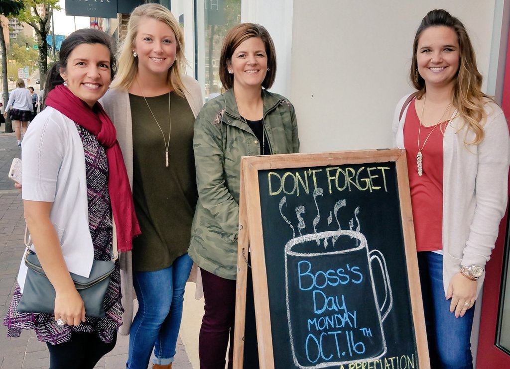 CarrieTergin's tweet photo. HAPPY BOSS'S DAY from the #HallmarkGirls! Not sure which of us is the real #boss! @CarriesHallmark @Hallmark #MayorBoss https://t.co/42wyBVGkSD