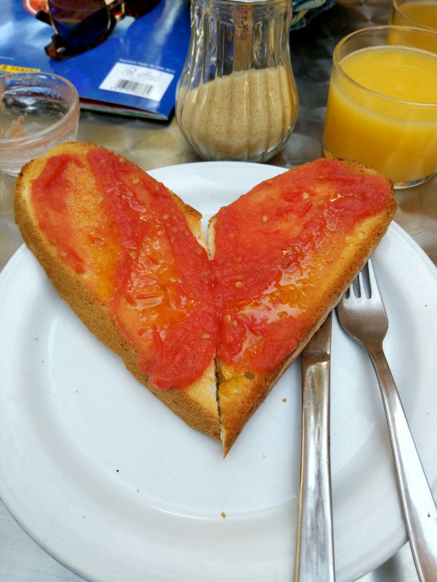 CluuxFV's tweet photo. Así, con fuerza y desayuno rico, se empieza la semana☕ #lunes #ElPenicilino #M9C https://t.co/ZISgo4Qt3u