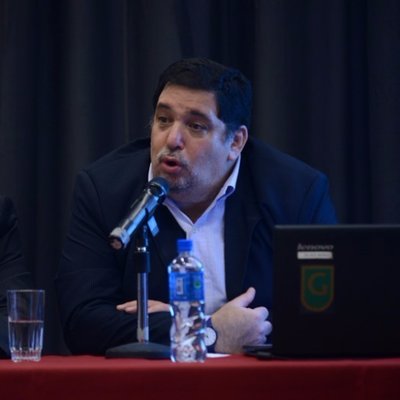 "Se partió un límite cuando los pibes tomaron las escuelas. Ahora no los para nadie" G Iaies <a href="/geducativa_arg/">Gustavo Iaies</a> #RuletaRusa @fmradiouno