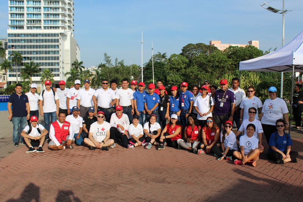 CruzRojaPanama's tweet photo. Ayer se llevo acabo con éxito el FitCamp en conmemoración al #DIRD2017 en la Cinta Costera #LaResilienciaEsDeTodos 💪🚑🚨 https://t.co/umdBanqcWX