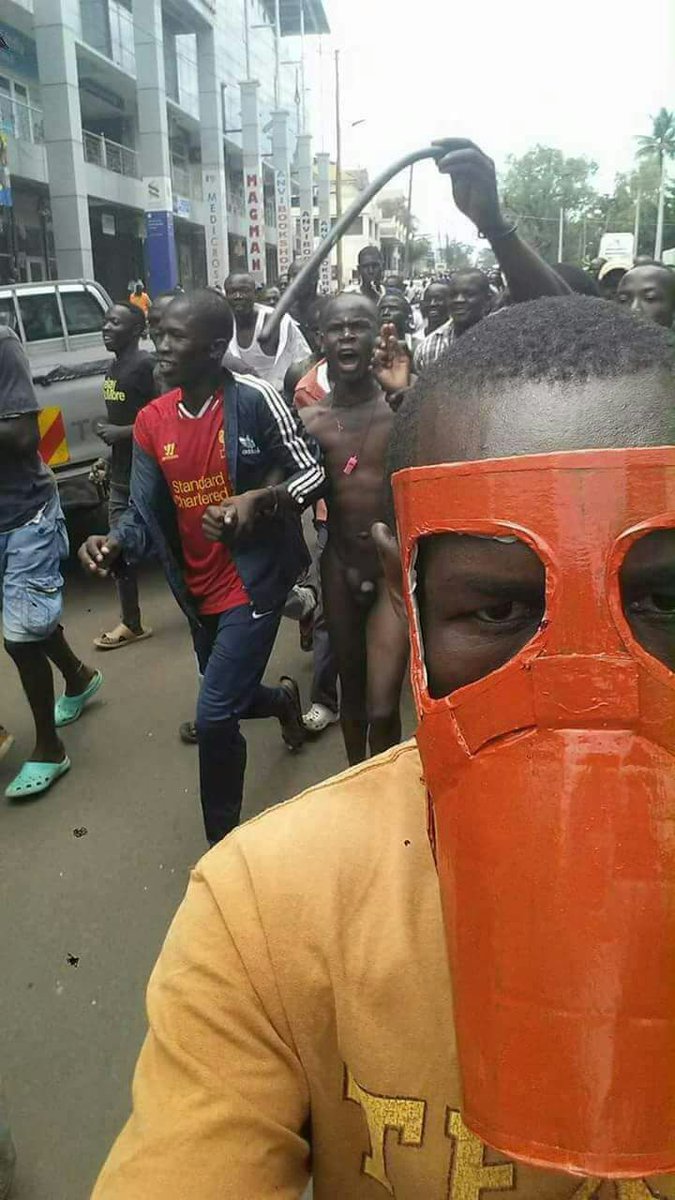Dheof's tweet photo. iT'S UNWARRANTED WHEN A BOY STRIPS COZ OF #IEBCReformProtests #TotalMAdness if that is true #NasaDemosWeek4
https://t.co/bUMi7r49s2