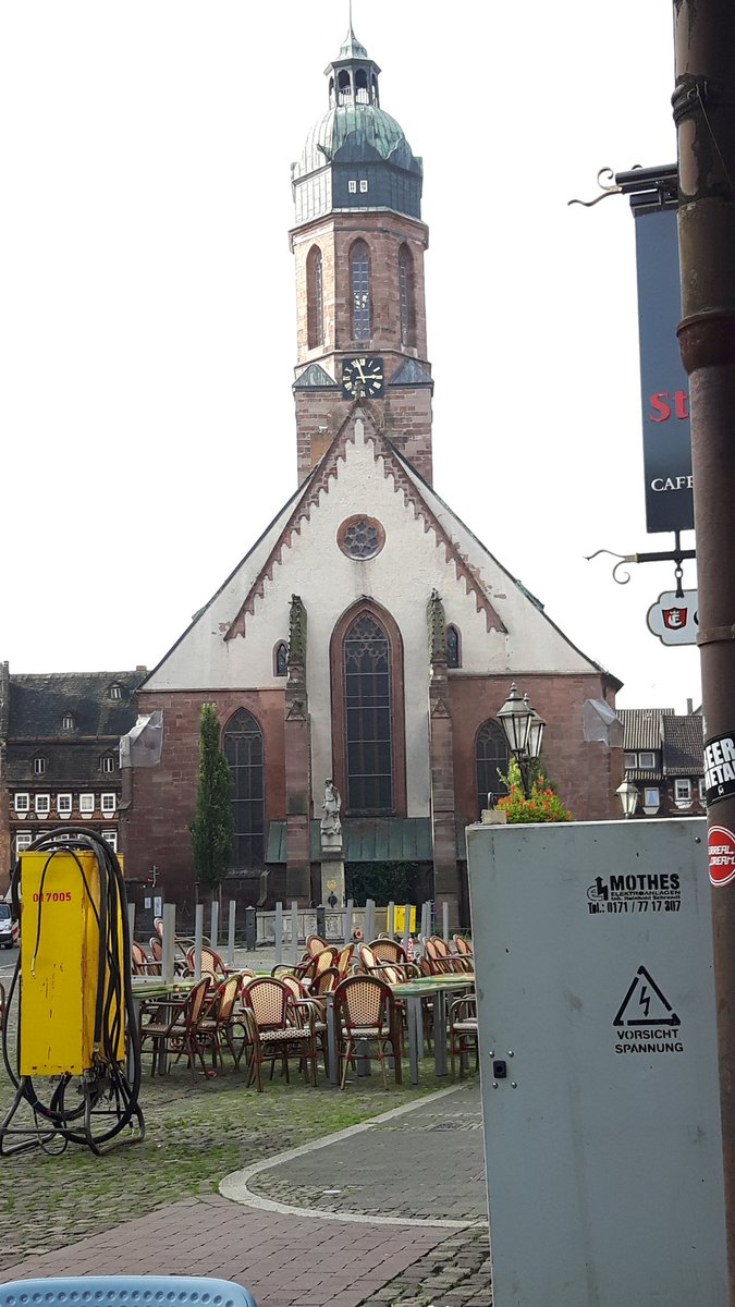 eulenfest's tweet photo. Die letzten Spuren des #Eulenfest #Einbeck auf dem Marktplatz https://t.co/V5U9YBYM4i