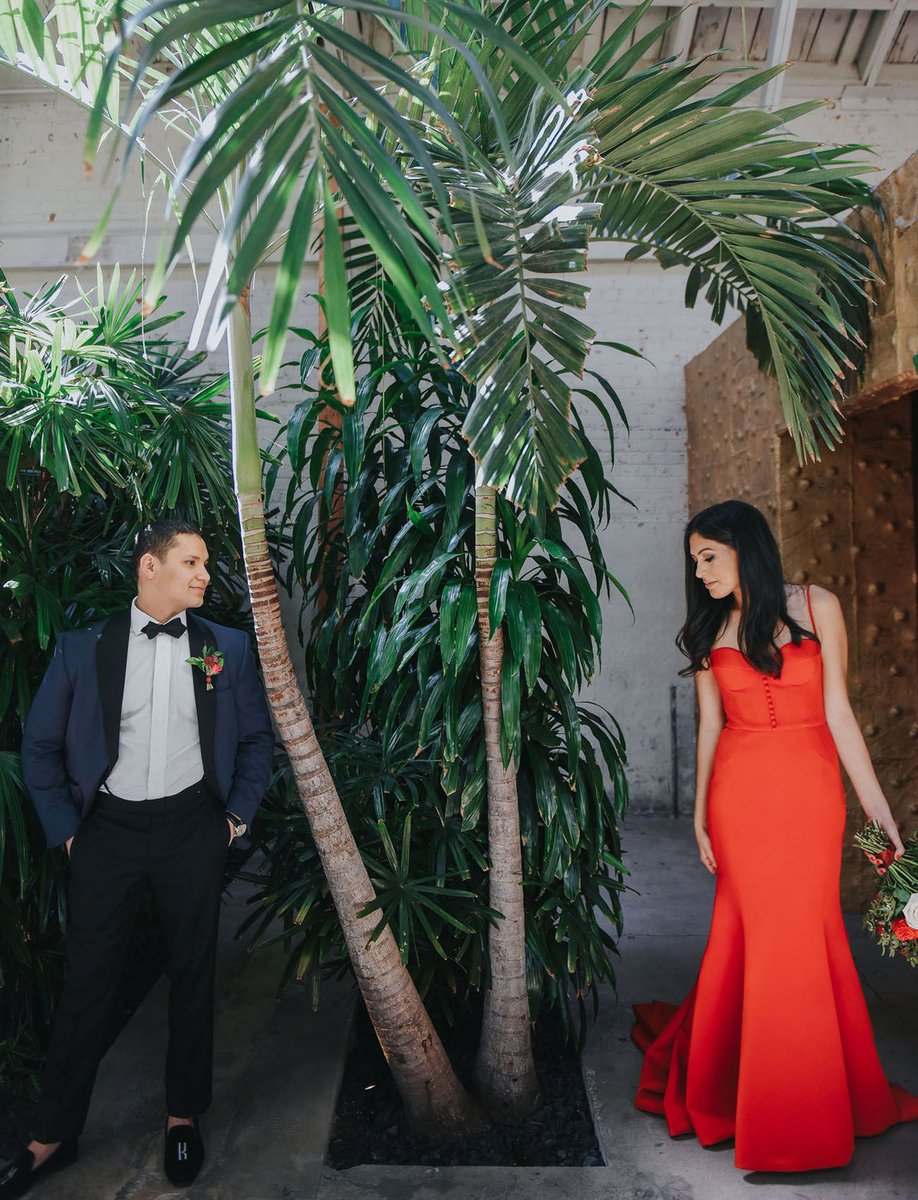 grnweddingshoes's tweet photo. Sometimes you just gotta take a step back and say, “HOLY SMOKES!” And that’s exactly what we did for today’s wedding https://t.co/af5nSx84tJ https://t.co/5qQDBpWq69