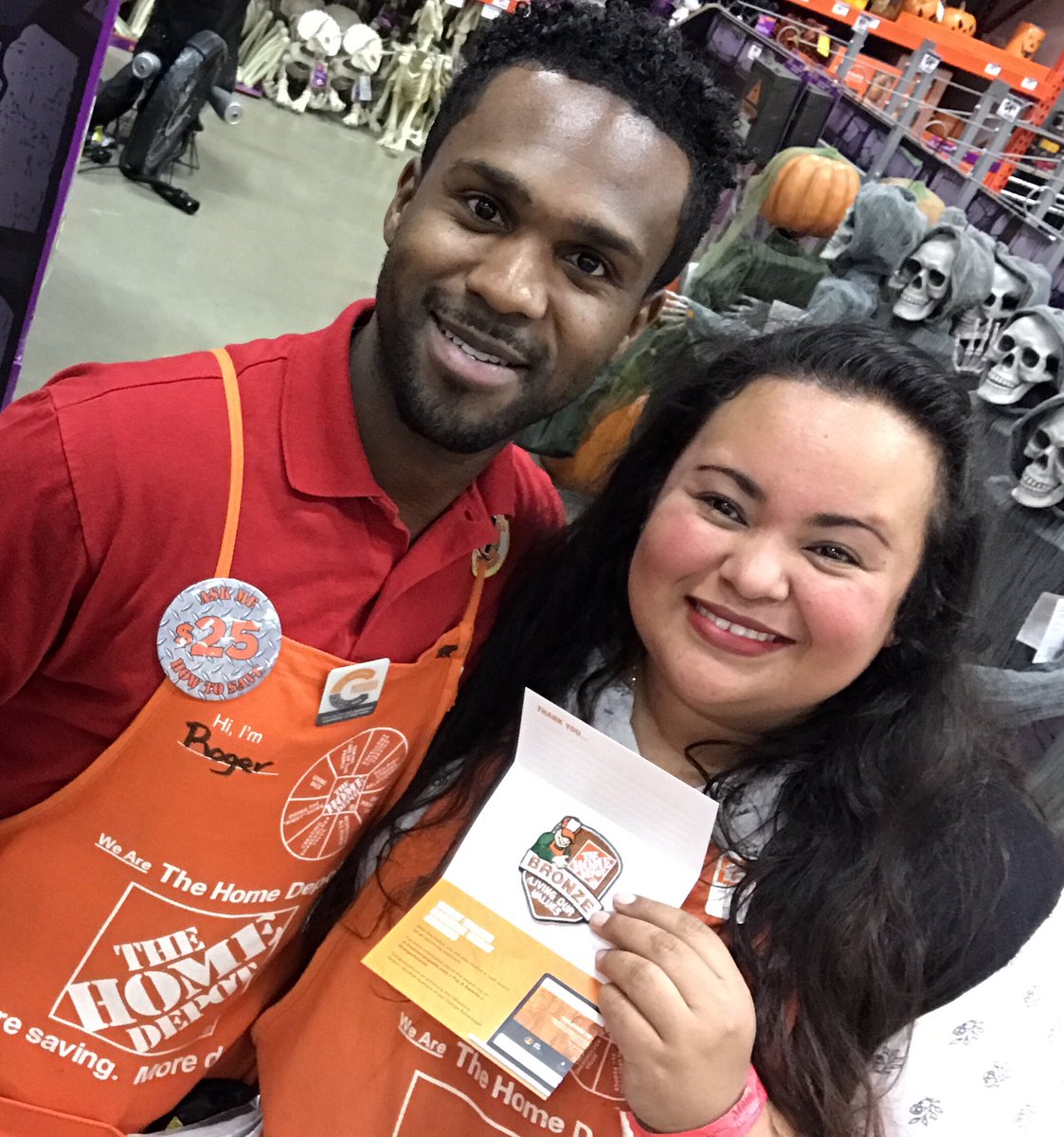 speicalk62's tweet photo. Thank u Karen for your great customer service and your beautiful smile congrats on your Bronze 4617 we Rock @AnnaTHD4617 @ @anitaromero0418 @RC_Bowman @kattyniner https://t.co/JtclD9GBnN