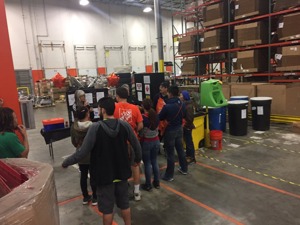 Dave educating associates on HHM during Safety Week.