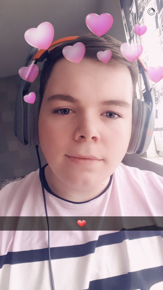 ImAshyx's tweet photo. #MCM is @Scoular for putting up with my shit and my biopolar ass attitude 😂😂❤️☺️ https://t.co/D6d86ueSnI