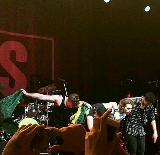 archivecalumh's tweet image. FOI TUDO TÃO MÁGICO ❤🌌