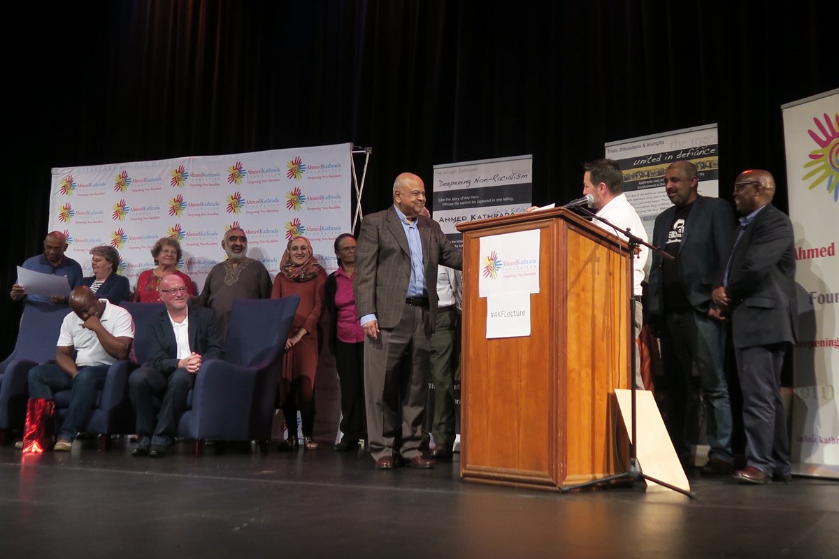digitaljungle's tweet photo. Presenting a cartoon by Dr Jack & myself to the former Minister of Finance, @PavinGordhan at the 2017 Ahmed Kathrada Foundation Lecture. #AKFLecture @KathradaFound @DocJackToonfarm https://t.co/hXc2jQqhv0