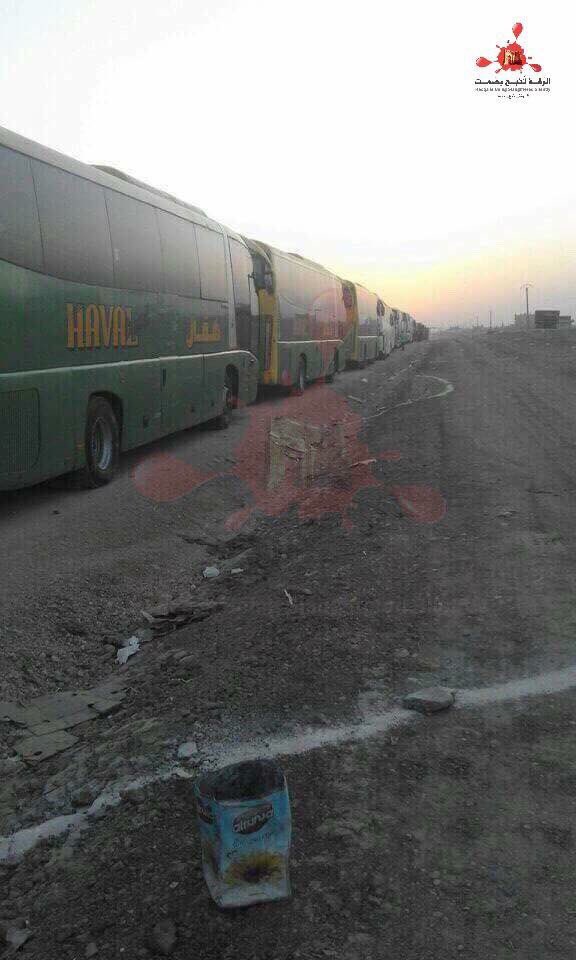 HussamEesa's tweet photo. 30 buses + 10 trucks were used to transfer #ISIS fighters from #Raqqa city yesterday afternoon https://t.co/Oa7UgxpZ0R
