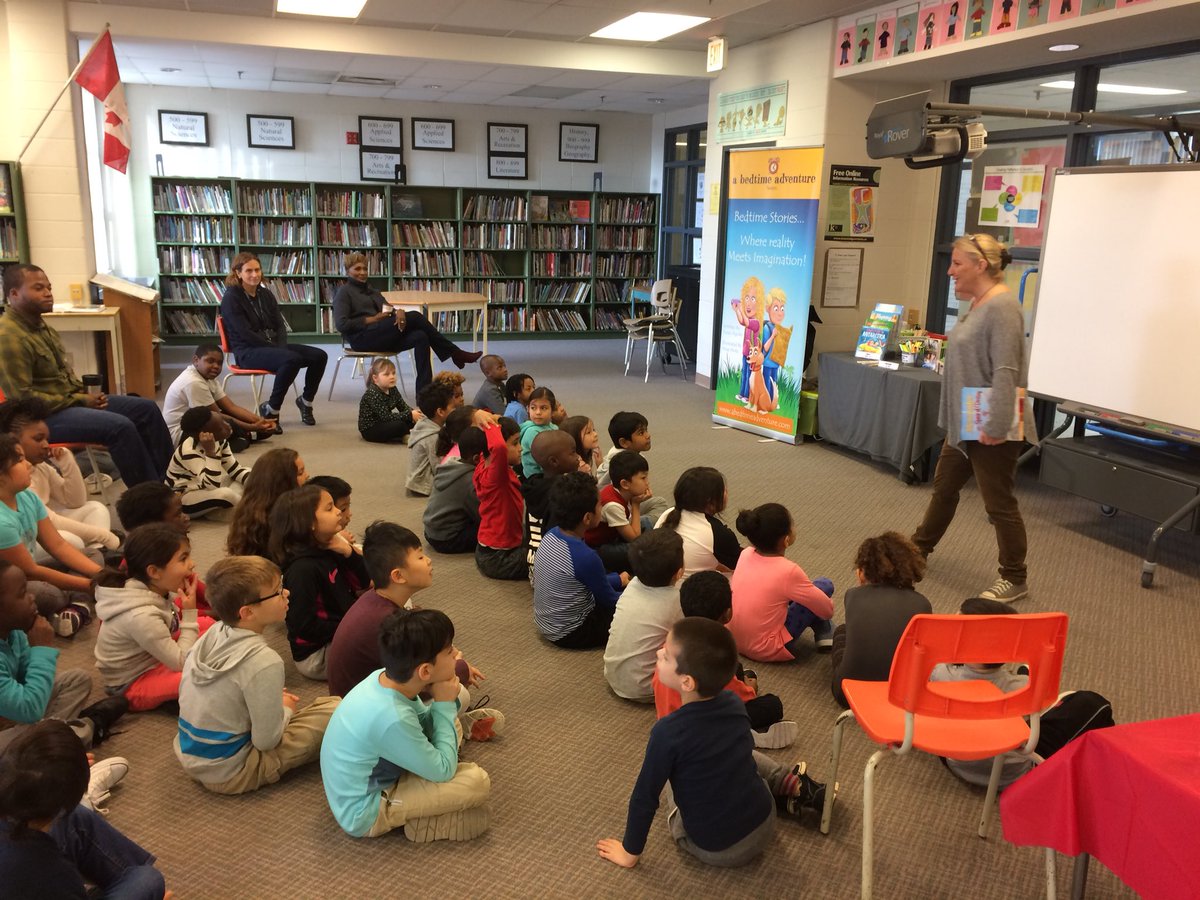 TDSB_SteveB's tweet photo. We’re supporting #literacy w/ visiting author @SusanAguilo. How does a writer get their ideas? Who comes up with the ideas 4 illustrations? https://t.co/qW0oBxvhmR
