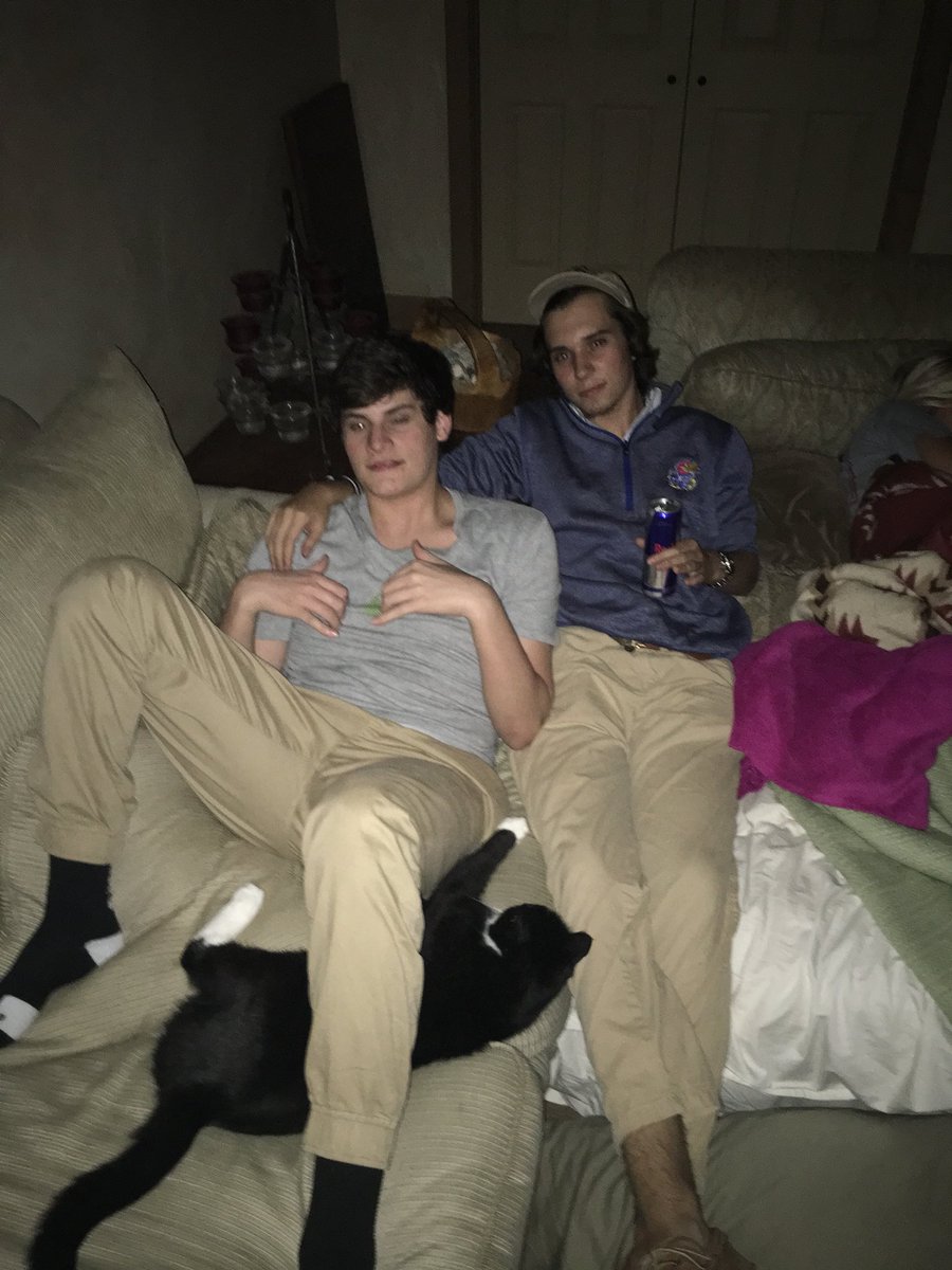 Connor Lewis tweet media