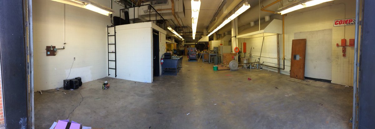 TigerBaja's tweet photo. The end of an era, but the beginning of a new age... @UofMemphisEngr 
@HerffDean @UofMemphisPres https://t.co/v3OBQ5NzwS