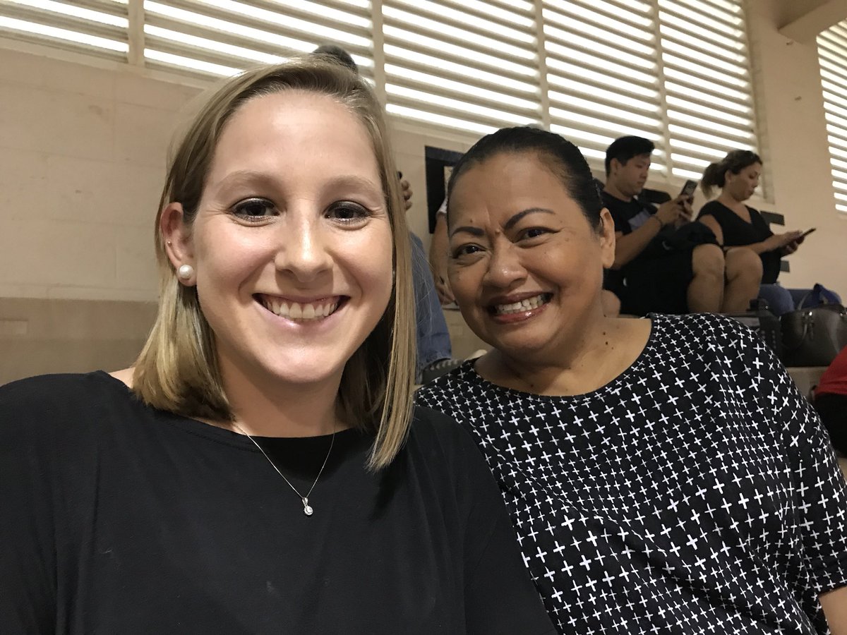 HESMSasaki's tweet photo. Good morning from HES Kinder Krew teachers!#rcsummit17 https://t.co/N1rJftYc4u