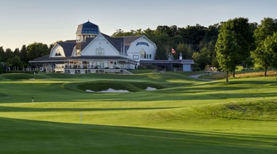 UnderPar_ON's tweet photo. Twosome Special - Angus Glen Golf Club 
Includes Cart, Range Balls, Food Vouchers PLUS 2 Pairs of NIKE Golf Shoes: https://t.co/CMKbRfz1kO https://t.co/cTLApHiQRa