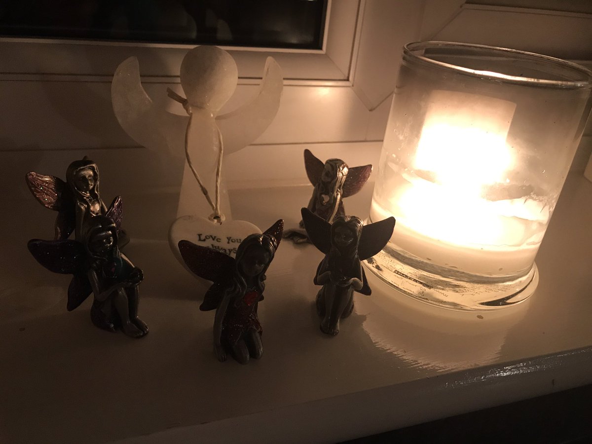 DontWork_Friday's tweet photo. For all angels gone but never forgotten. And to Lou, the daughter we had, but never had, and yet we'll have forever #waveoflight2017 https://t.co/NV0bznEtcg
