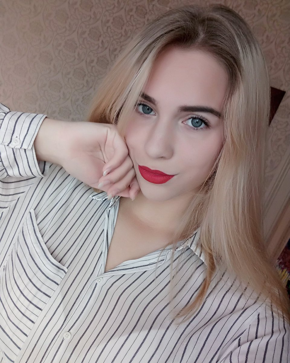 1.КОГДА ГОЛОДНАЯ
2.КОГДА ПОКУШАЛА
