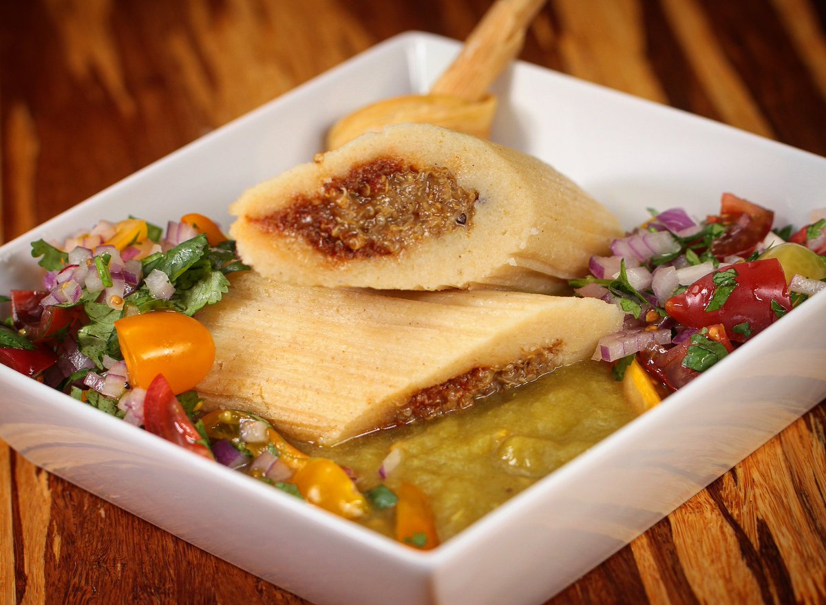 #Goldenquinoa  #mushroomchili  stuffed #tamale   #HatchGreenChile  sauce #heirloomtomato  #salsafresca #vegan  <a href="/ArdentMills/">Ardent Mills</a>