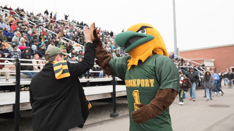 Spread the word: it's Homecoming Week! 3 days, over 25 activities, and every last detail can be found in The Port: brockport.edu/news/stories/h…