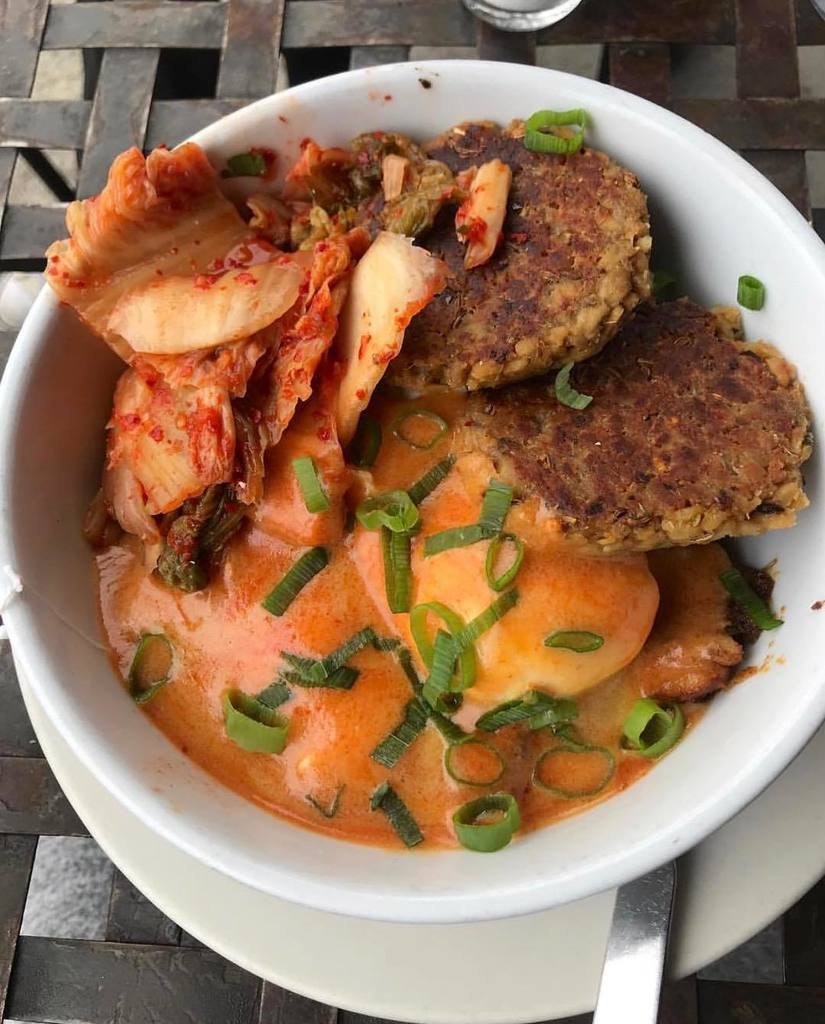 RIFoodFights's tweet photo. Brunch has me bowled over at @juliansrestaurant on @westsidepvd! 
TAG folks that know!
📸: @lifeofliz_e 
#rifoodfig… https://t.co/yQX1OCz5Ub https://t.co/MUawyaHMrV