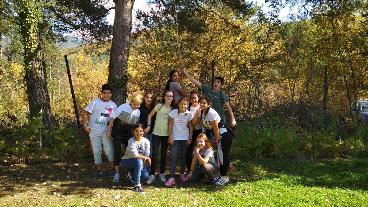 Los lunes al sol, son mejores lunes. #memolaelcole #auladenaturaleza #aratores #contigo+ #masqueuncole #secundaria