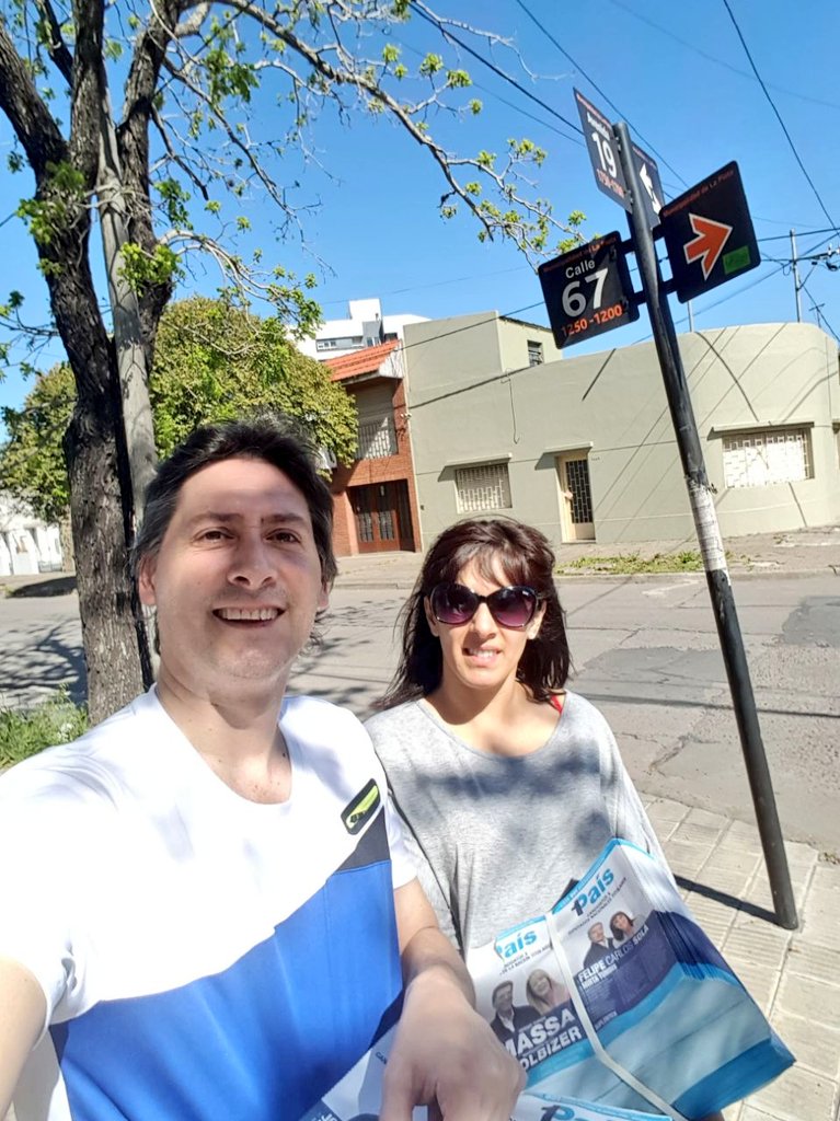 joserarteaga's tweet photo. 🏃🏃 seguimos recorriendo #LaPlata y acercándote la boleta. Gracias por confiar en #1País 💪 #UnDíaVasAGanarVos https://t.co/eSwDwqq6en