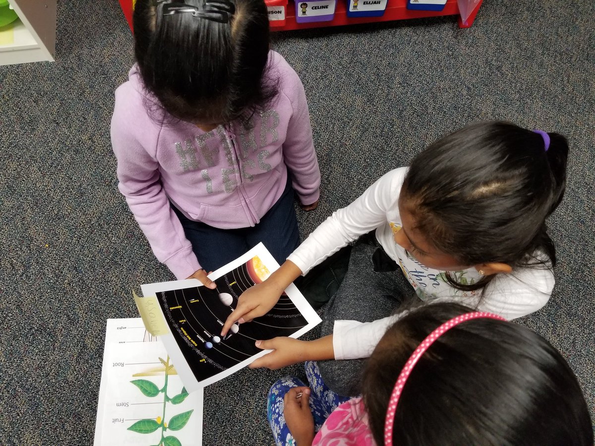 Petesdragons2's tweet photo. Paying attention to details in non-fiction @Petesdragons2 https://t.co/kYLfSxMmPs