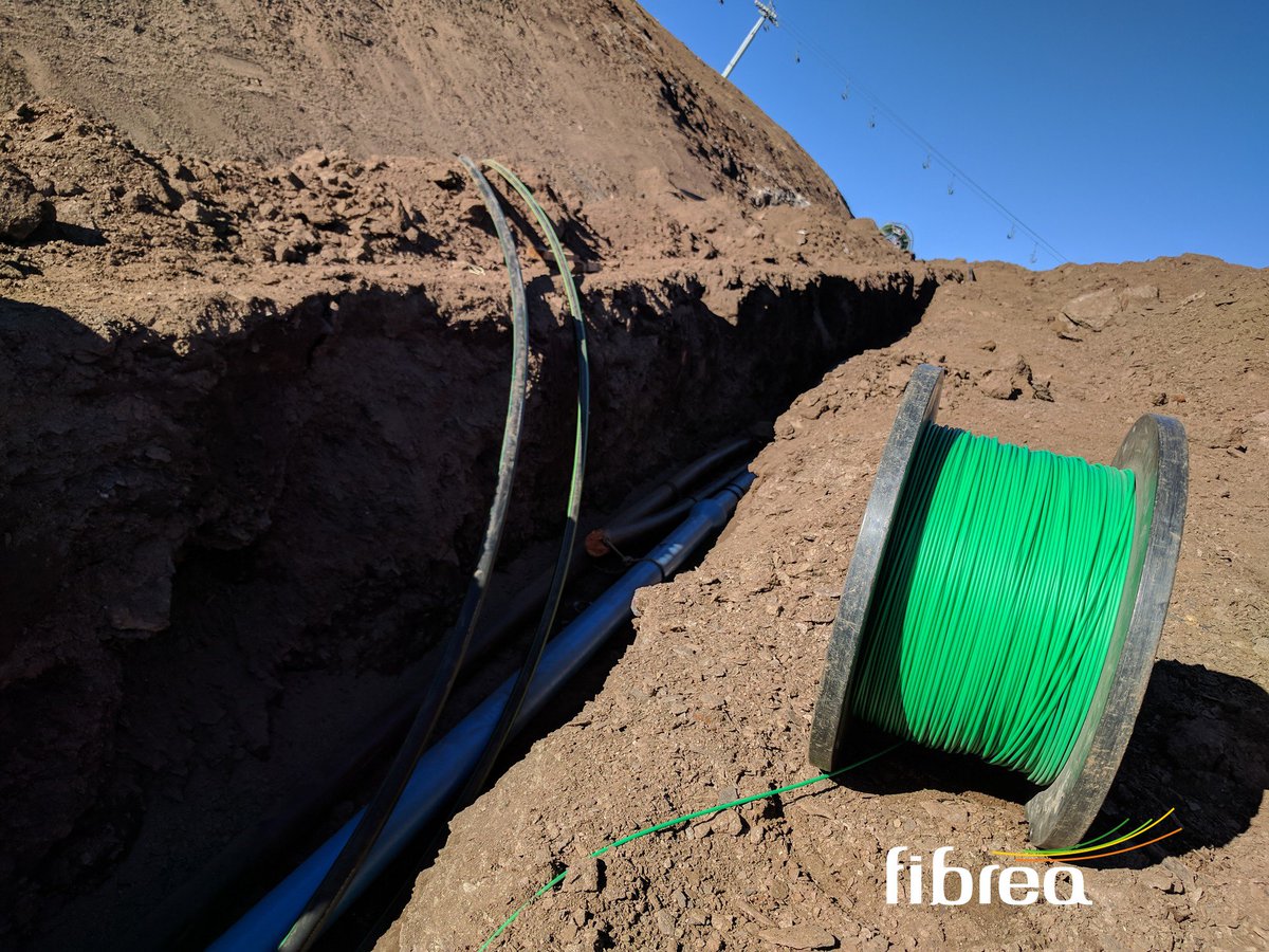 Fibrea73's tweet photo. Visite de chantier @corbierofficiel 

#mutualisation #FilDetection #chantier #thd #fibre optique https://t.co/hugPt1UTw4
