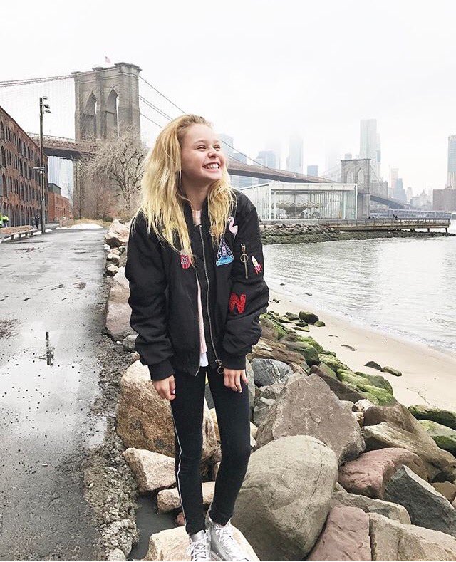 RubyRoseTurner5's tweet image. Happy 12th Birthday🎉🎁🎂 I love you so much😘Good luck with the future😝
@rubyroseturner