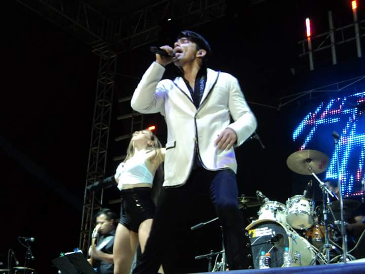 TrackLiveEnt's tweet photo. Show #VíctorGarcía en Ajalpan, Puebla. #TrackLiveEnt #Historia #7años #EquipoTLE #Mayo2012 https://t.co/TWhXcwfcG1