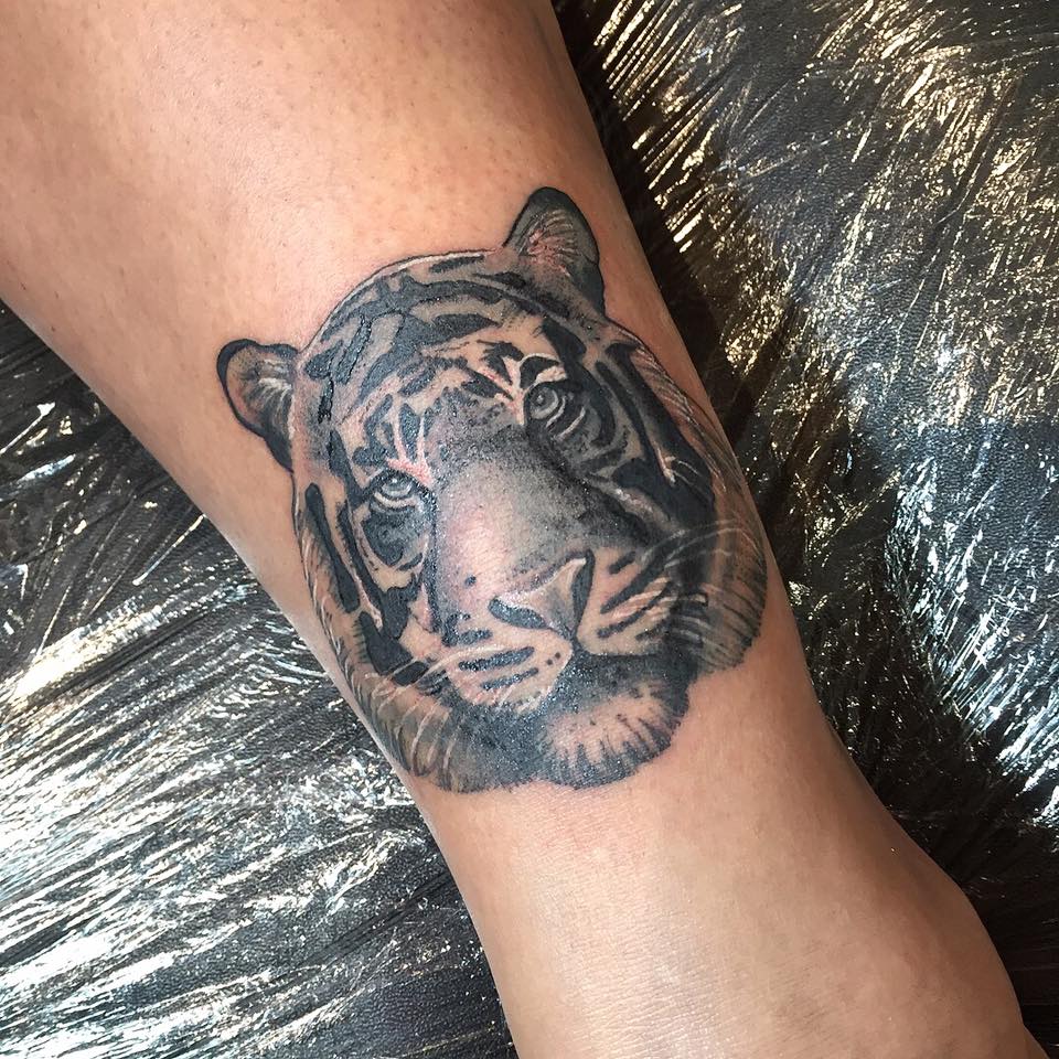 Pride & Glory Tattoo tweet media
