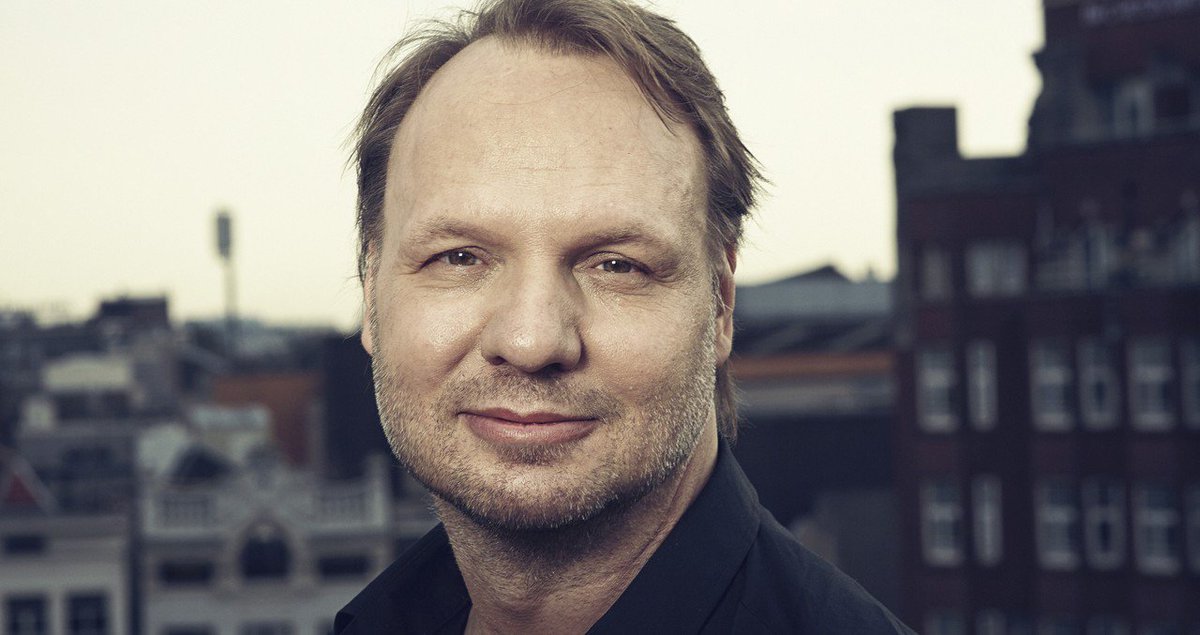 radiofreak's tweet photo. Rob Stenders neemt het op voor Stefan Stasse: "Beter, mooier, persoonlijker zal radio nooit meer worden" https://t.co/IKWOwlQUrI https://t.co/Z9n2kEC2Gc